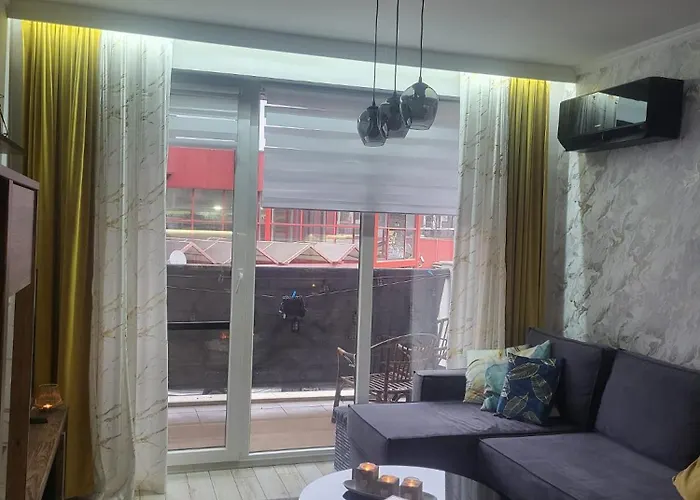 Valencja Family Apartman *